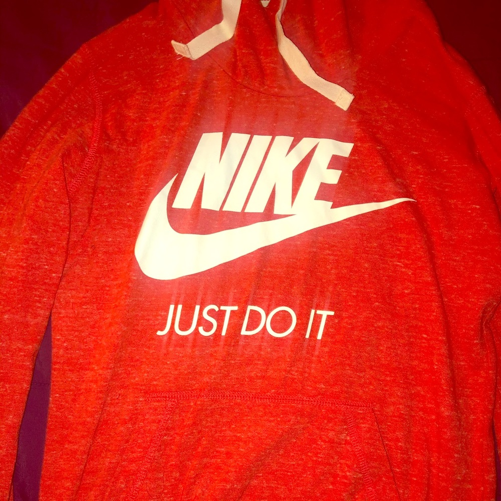 ❌ Sold ❗️Orange Nike Sweater